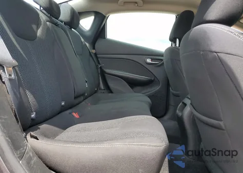 2016 Dodge Dart Sxt z USA, uszkodzony, nr VIN 1C3CDFBB9GD564224